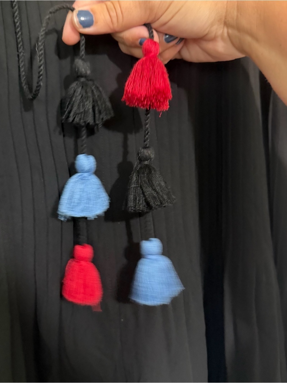 Loft Black Pleated Tassel Tie Sleeveless Top SIZE MEDIUM - Picture 4 of 6